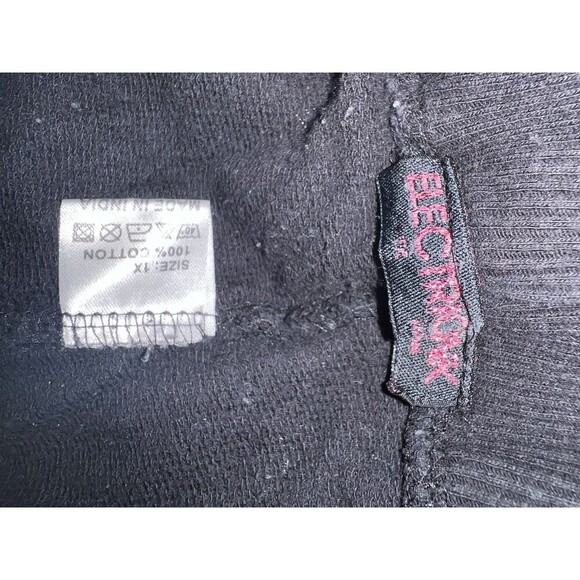 Victory Secrets Electric Pink Capri Pants - Picture 5 of 5